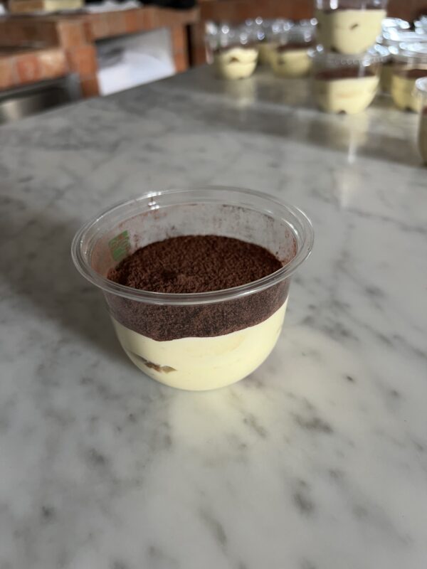 IMG_7134 Tiramisù con caffè decaffeinato (in coppetta compostabile)